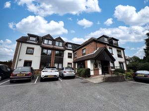Front External- click for photo gallery